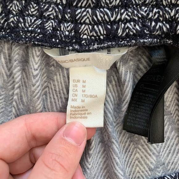 H&M Harem Pants - Picture 5 of 5